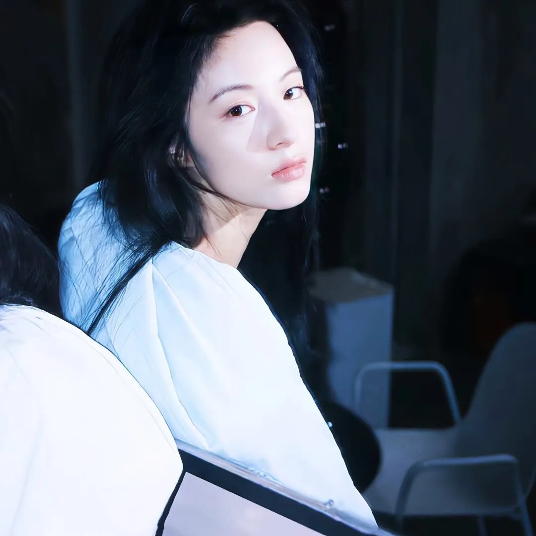 女恶魔人 主视觉